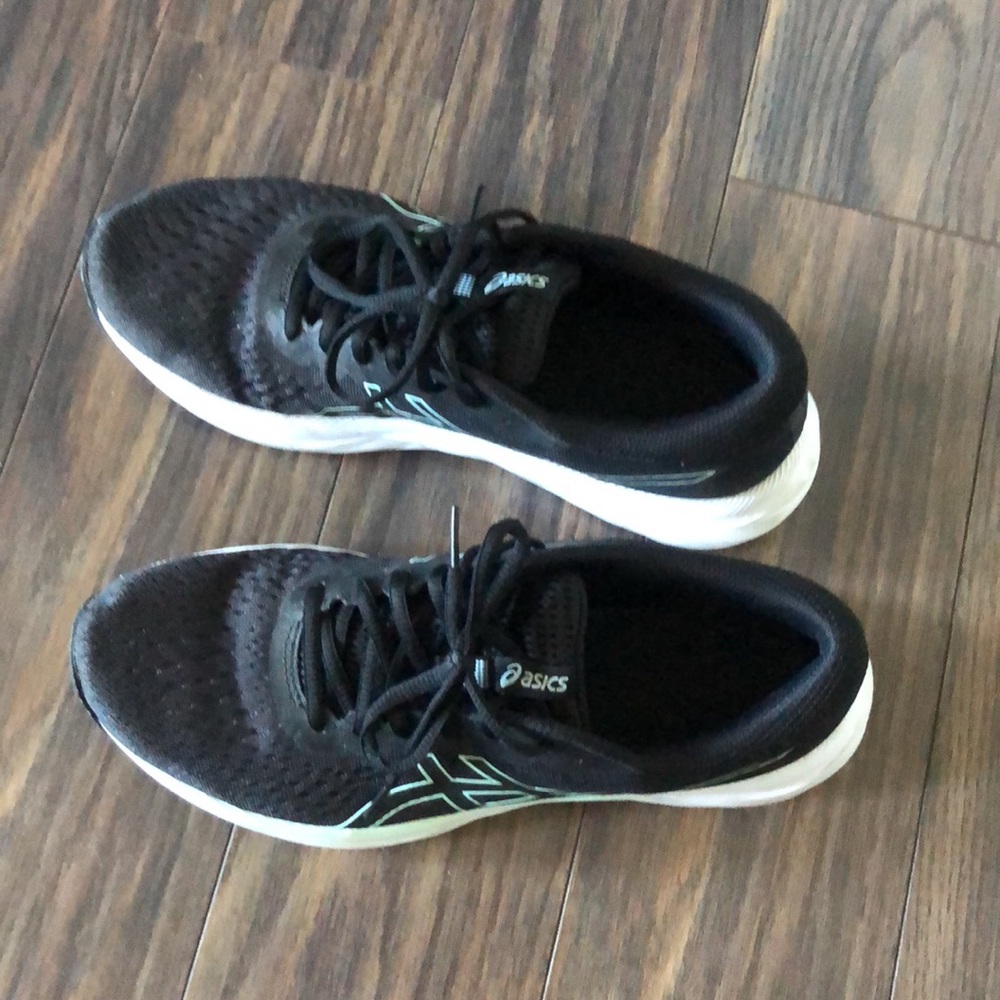 ASICS Shoes - Picture 2 of 2